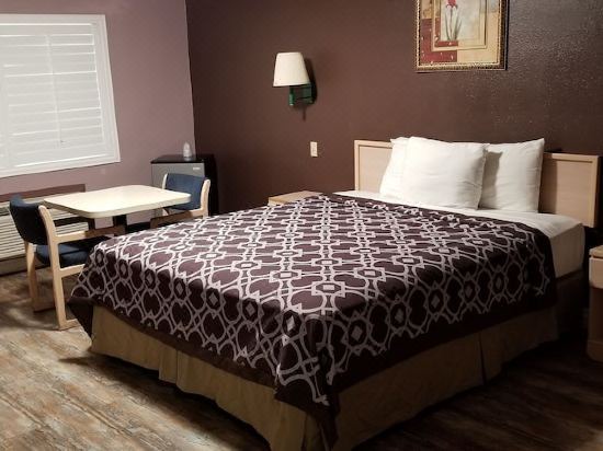 Photo of Bedroom in Little Armenia