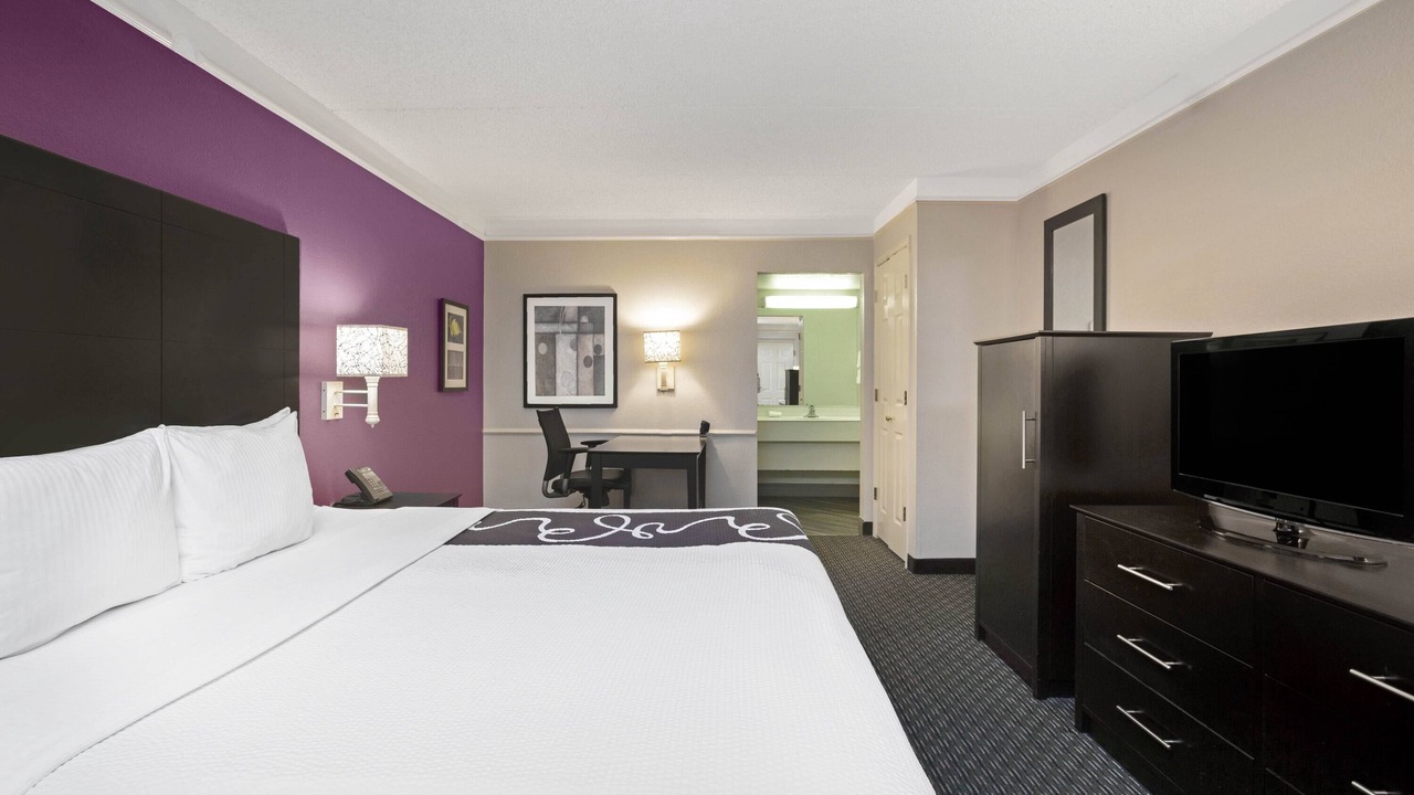 Photo of Bedroom in Downtown