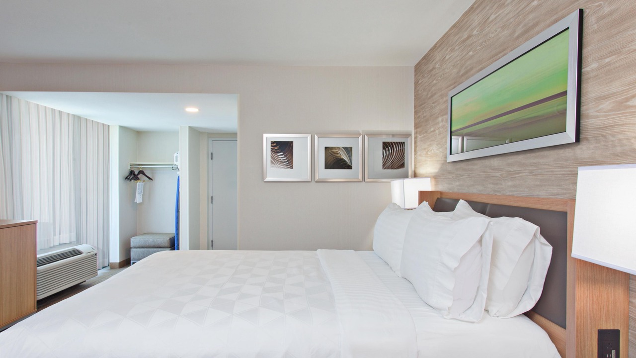 Photo of Bedroom in Palmdale