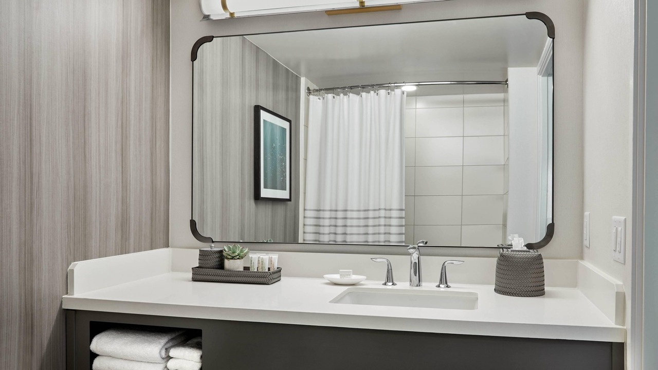 Photo of Bathroom in Manhattan Beach