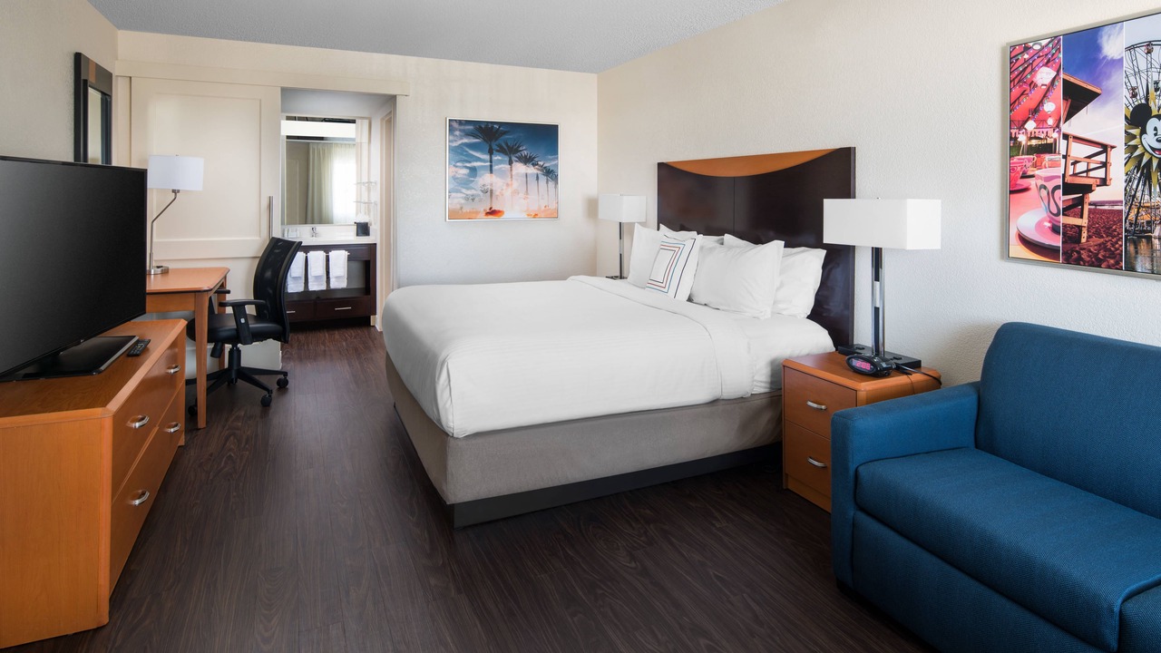 Photo of Livingroom in Anaheim Resort