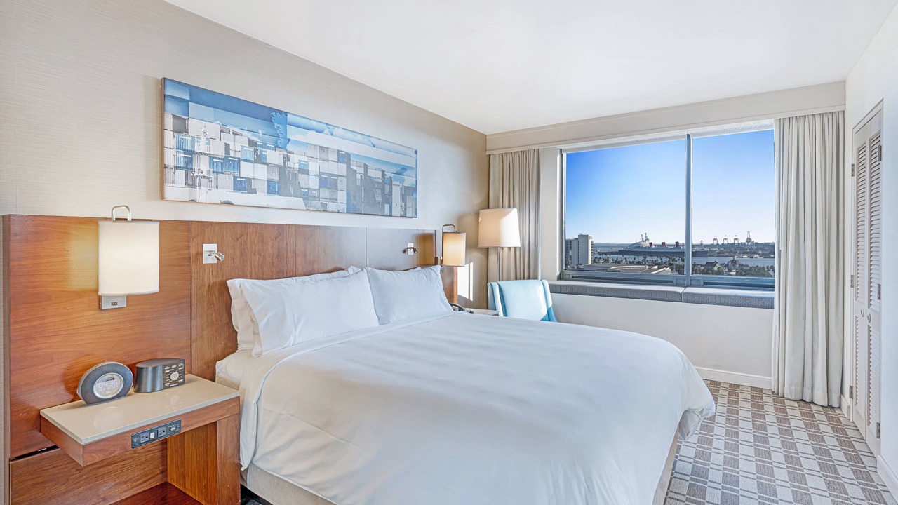 Photo of Bedroom in Downtown Long Beach