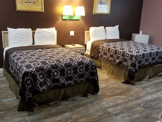 Photo of Bedroom in Little Armenia