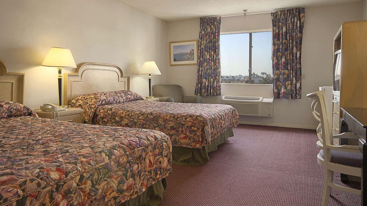 Photo of Bedroom in Wilshire