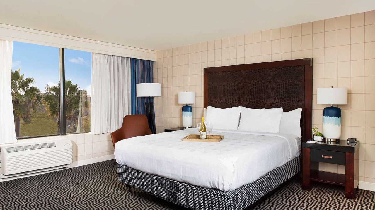 Photo of Bedroom in Anaheim Resort