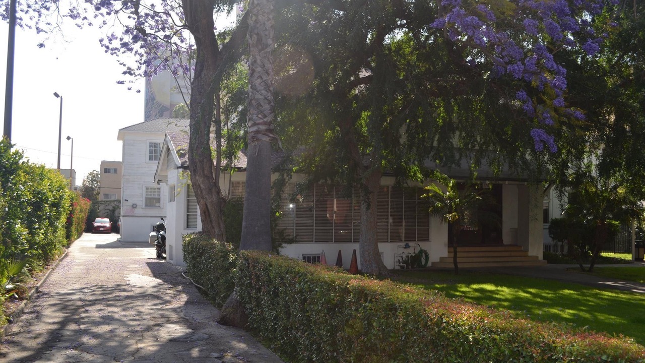 Photo of Buildings in Hollywood