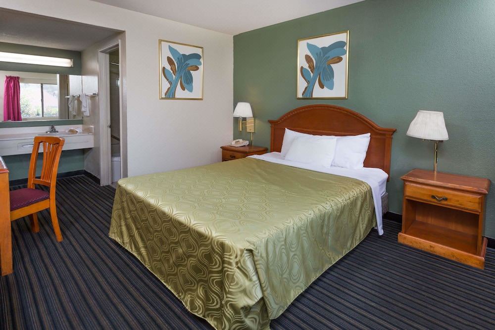 Photo of Bedroom in Patton