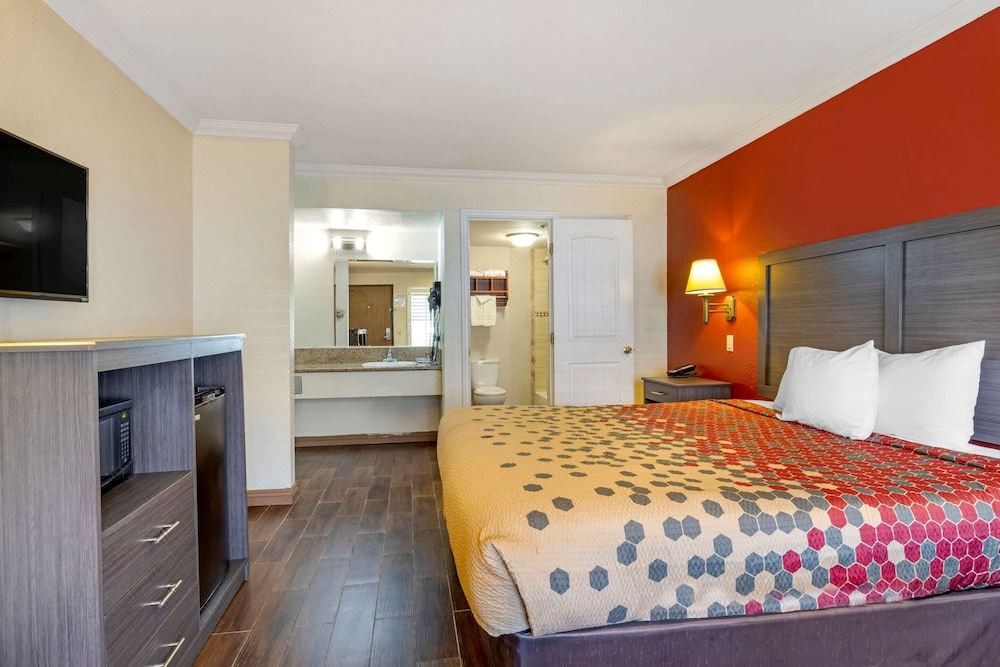 Photo of Bedroom in Moreno Valley