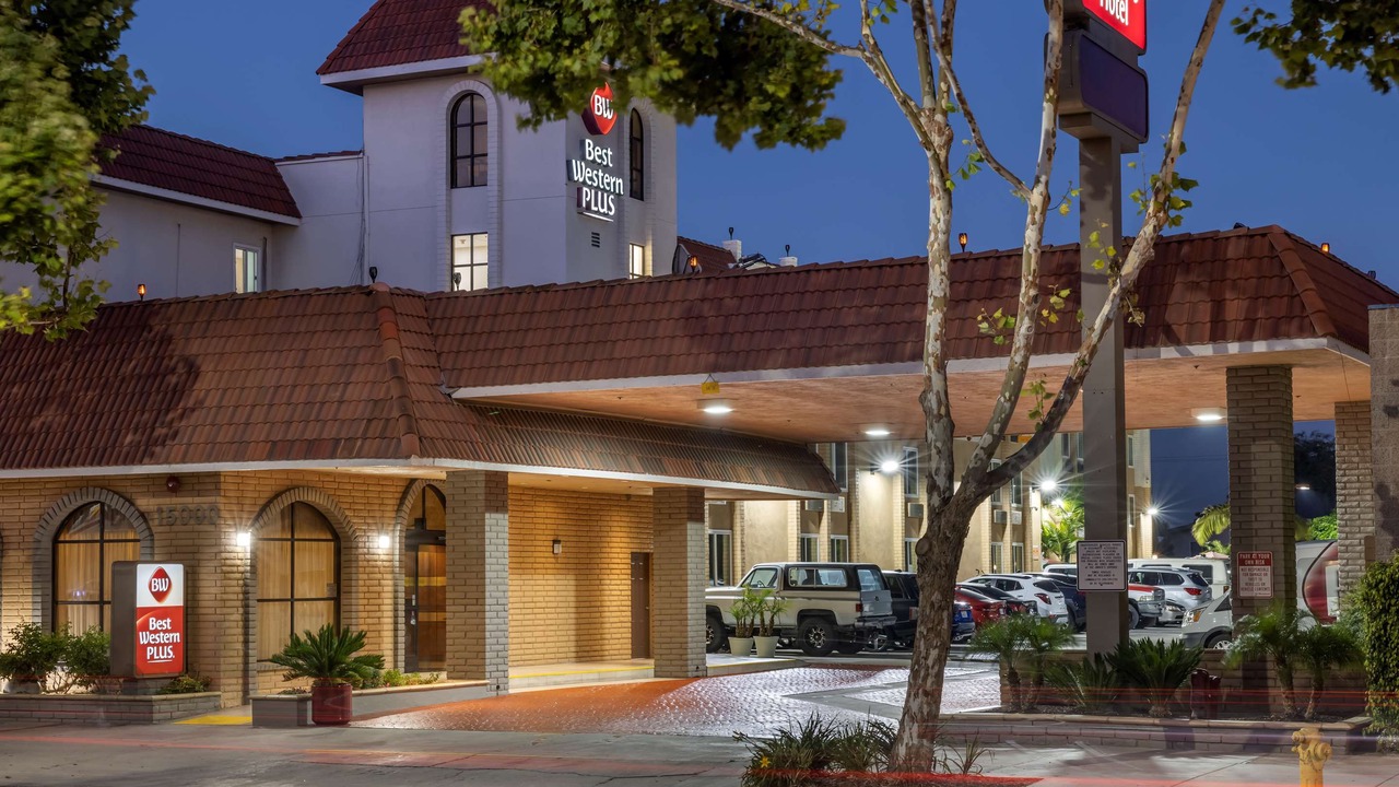 Photo of Buildings in Lawndale