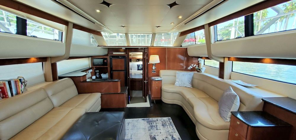 Photo of Livingroom in Waterfront