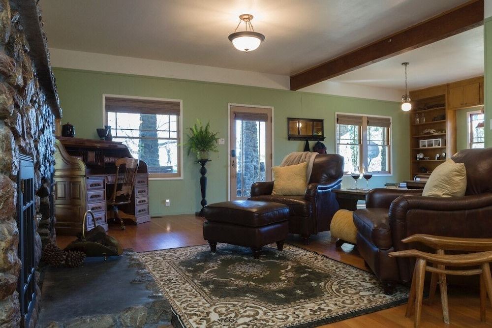 Photo of Livingroom in Clear Lake
