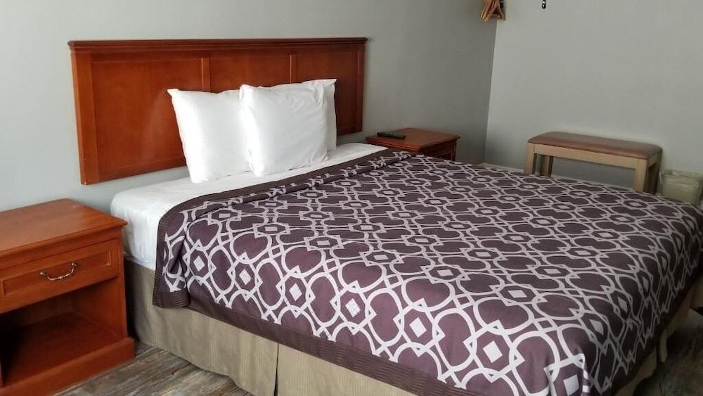Photo of Bedroom in Little Armenia