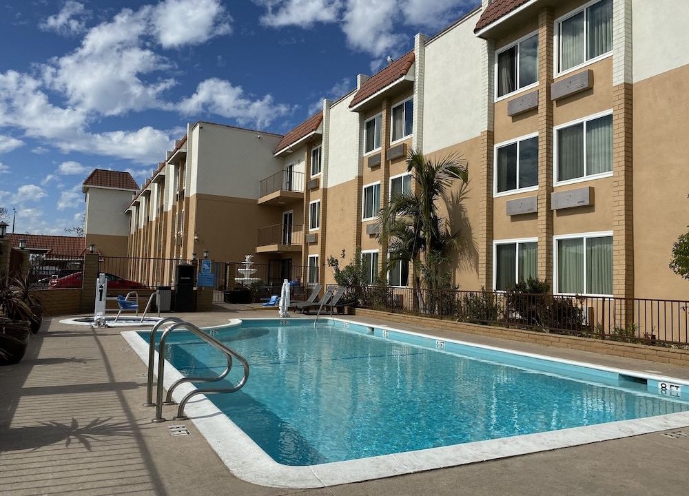 Photo of Outdoor in Lawndale