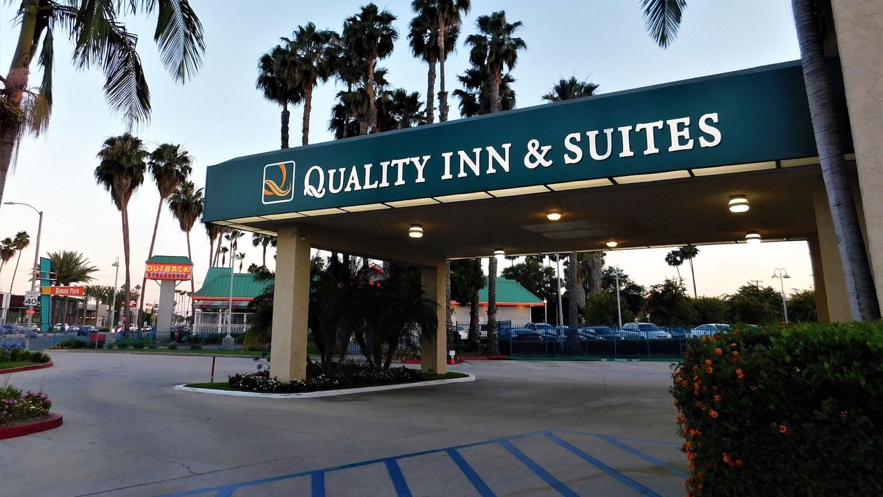 Photo of Buildings in Northwest Anaheim