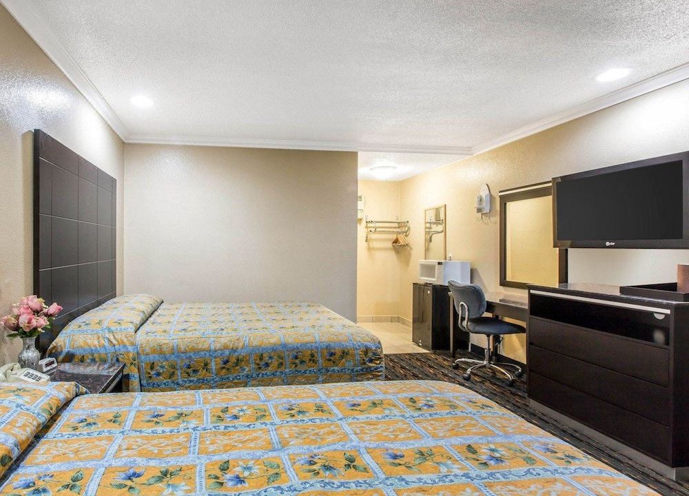 Photo of Bedroom in Carousel