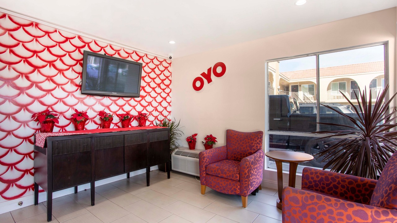 Photo of Livingroom in Palmdale
