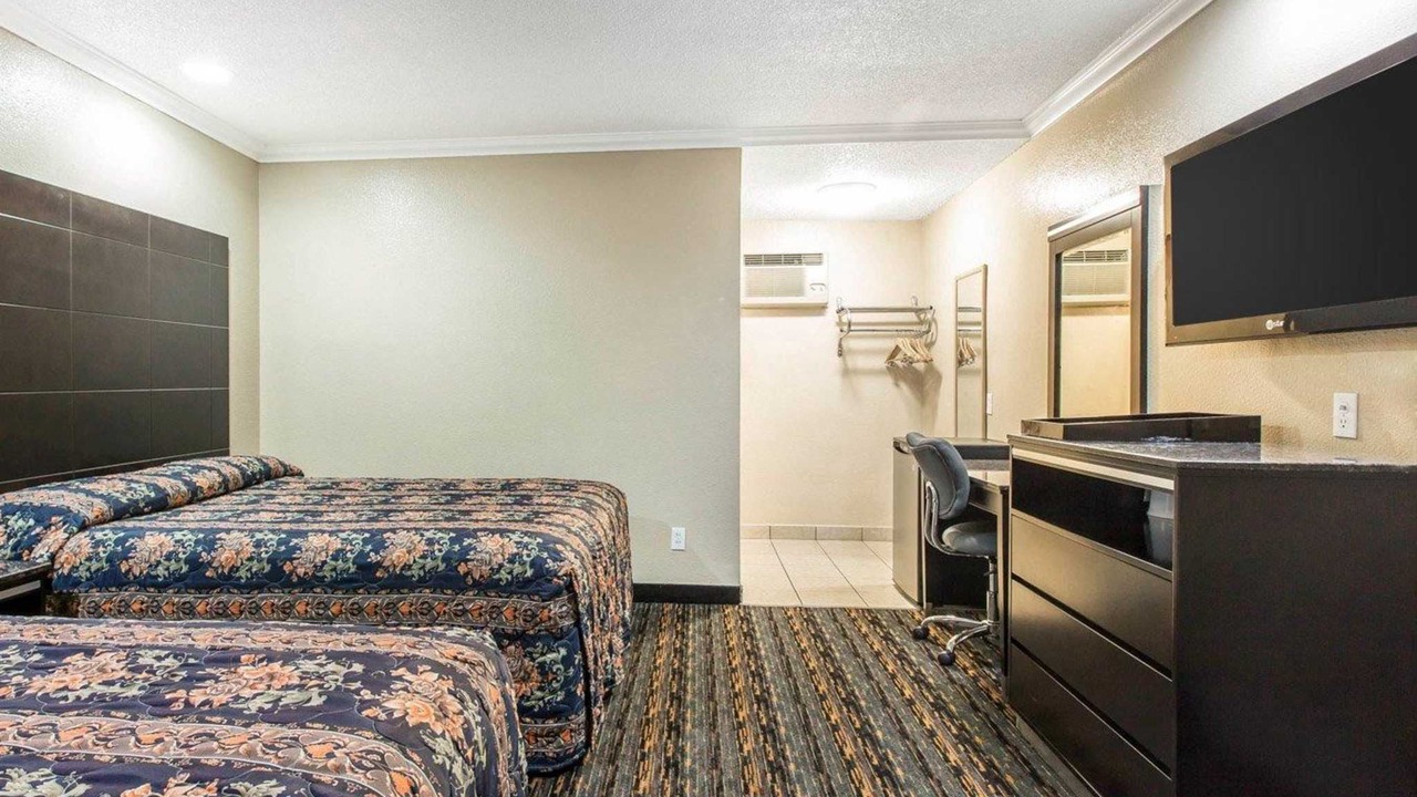 Photo of Bedroom in Carousel