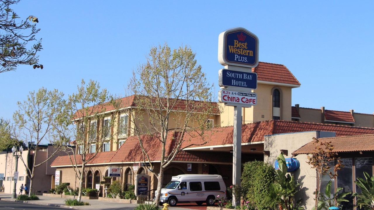 Photo of Buildings in Lawndale