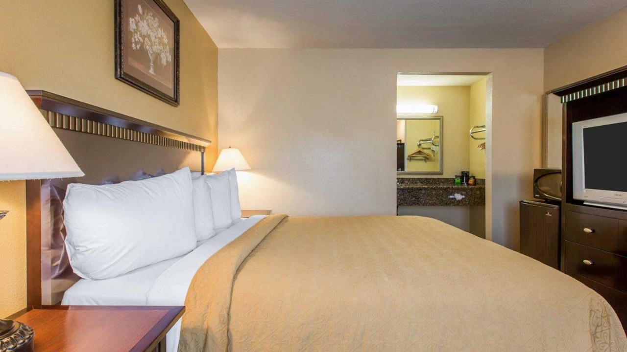 Photo of Bedroom in San Bernardino