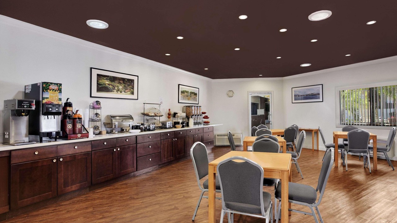 Photo of Livingroom in Torrance