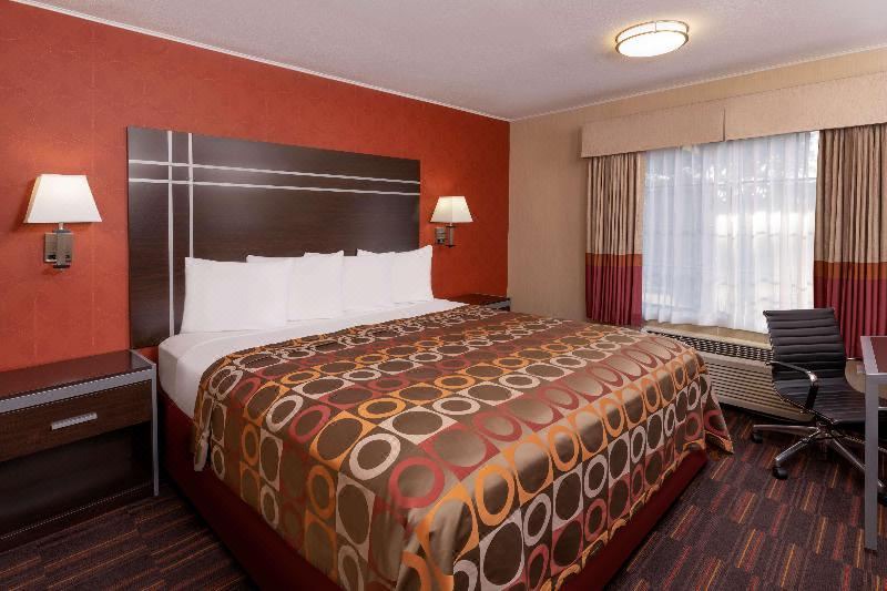 Photo of Bedroom in Anaheim Resort