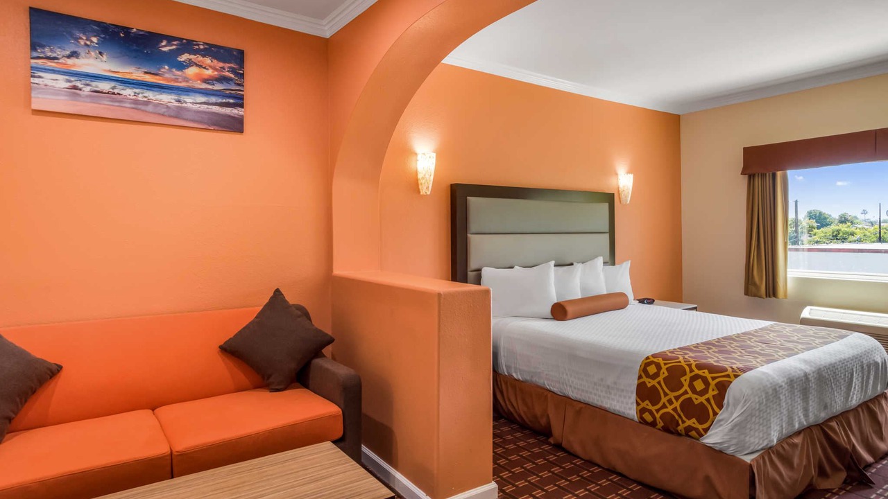 Photo of Bedroom in Lamanda Park