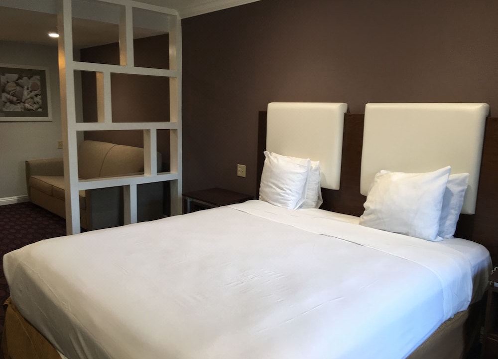 Photo of Bedroom in East Manhattan Beach