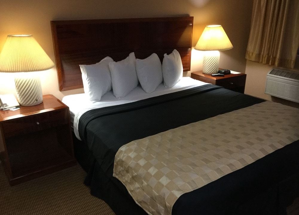 Photo of Bedroom in Victorville