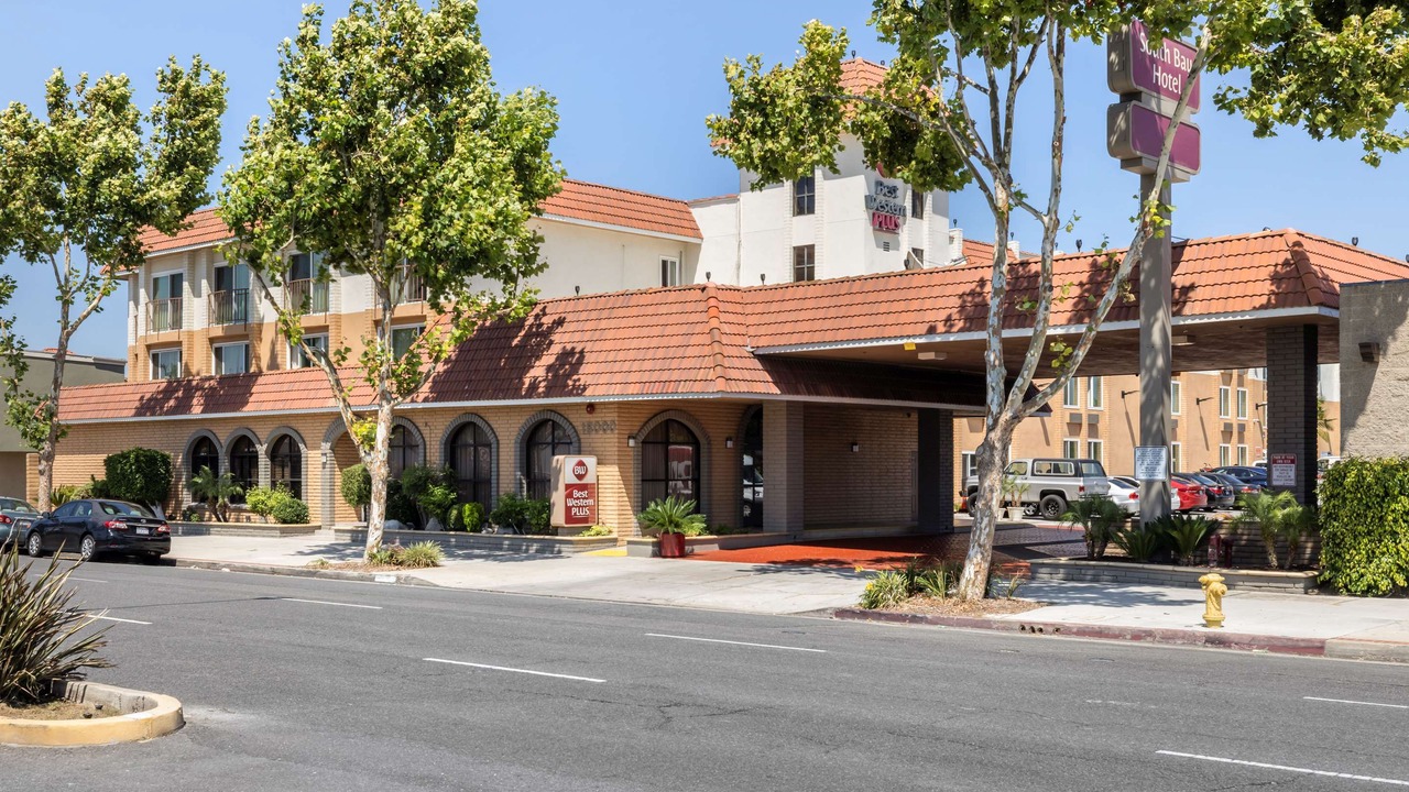 Photo of Buildings in Lawndale