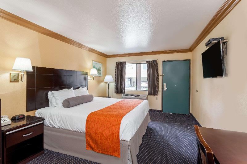 Photo of Bedroom in Norco