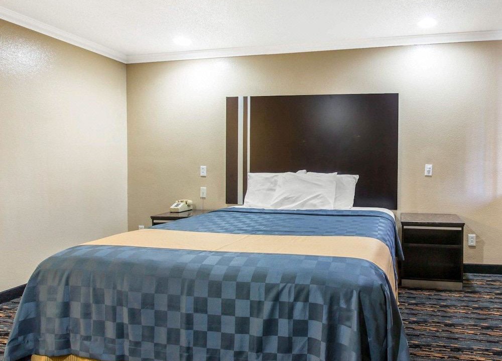 Photo of Bedroom in Carousel