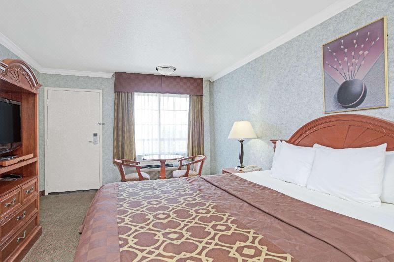 Photo of Bedroom in Lawndale