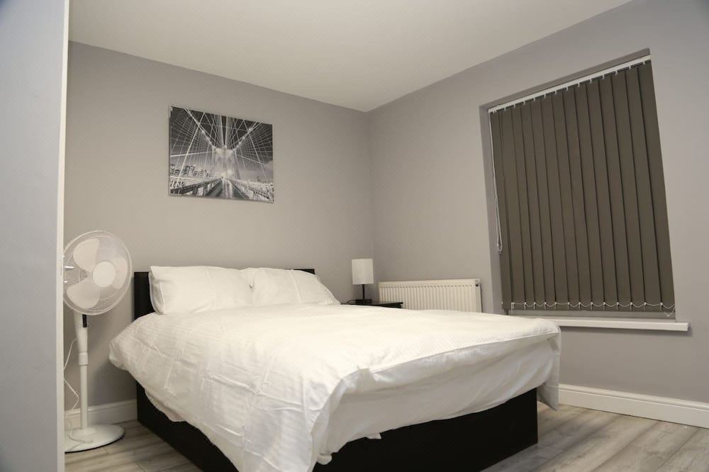 Photo of Bedroom in Woolwich Common