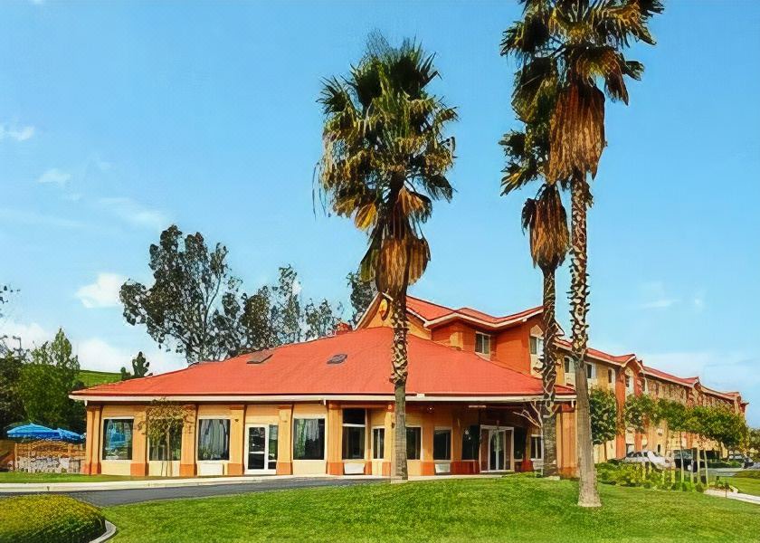 Photo of Buildings in Fontana