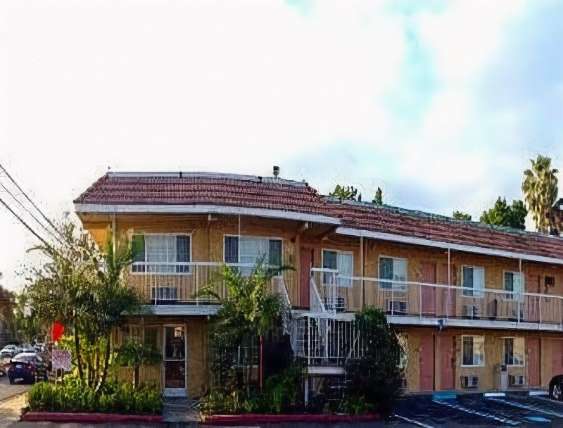 Photo of Buildings in Northwest Anaheim