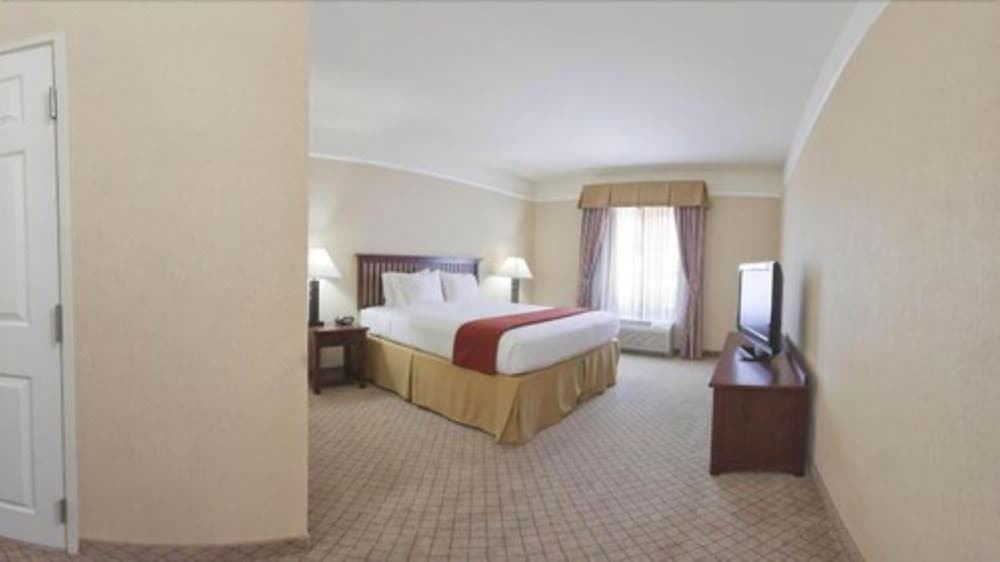 Photo of Bedroom in Bonita