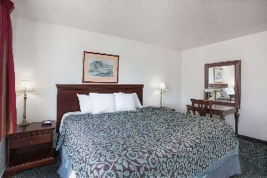 Photo of Bedroom in Orange