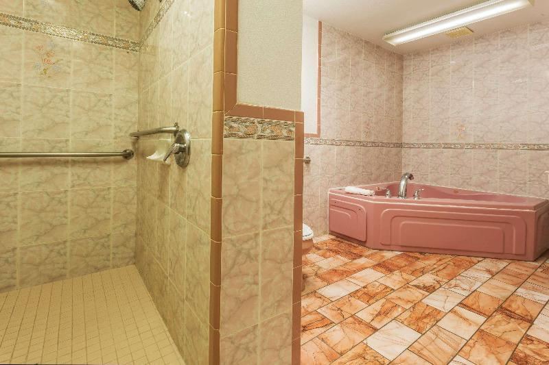 Photo of Bathroom in Merced