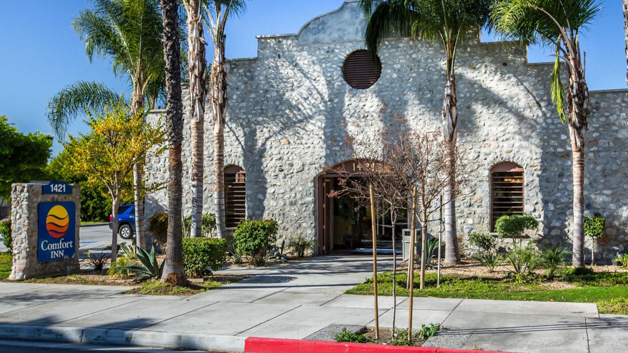 Photo of Buildings in Westmont