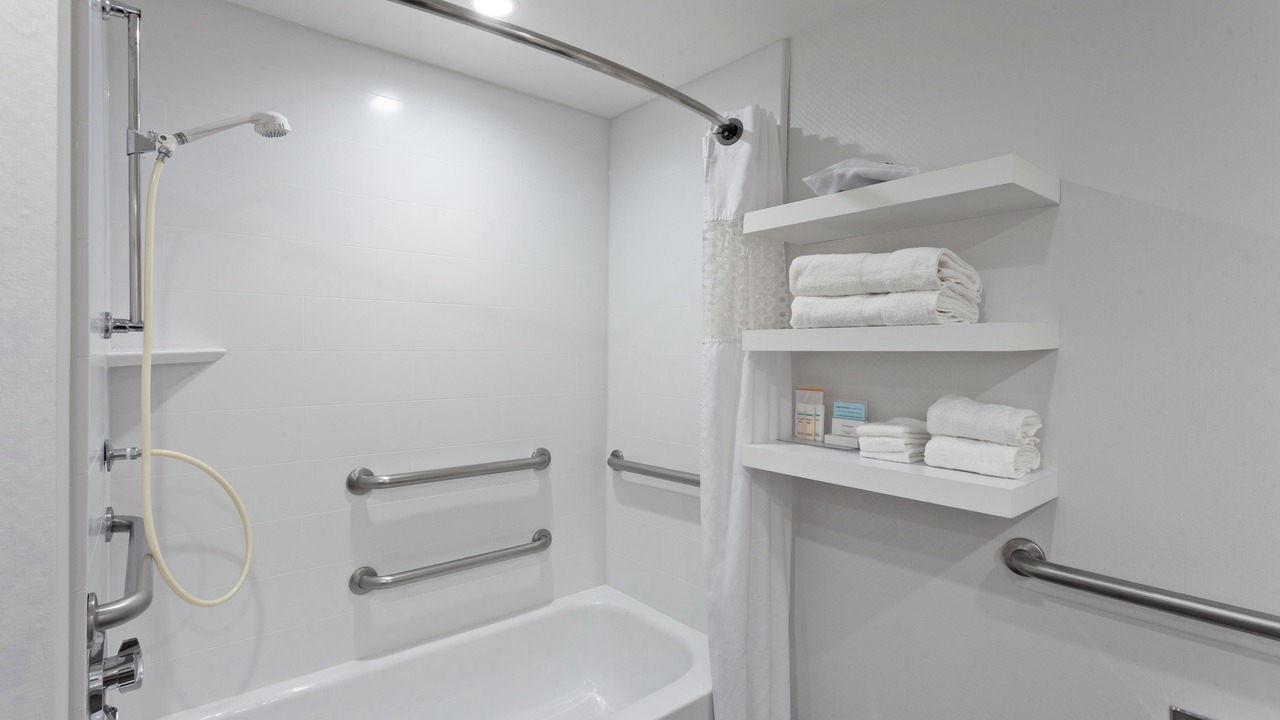 Photo of Bathroom in Arcadia