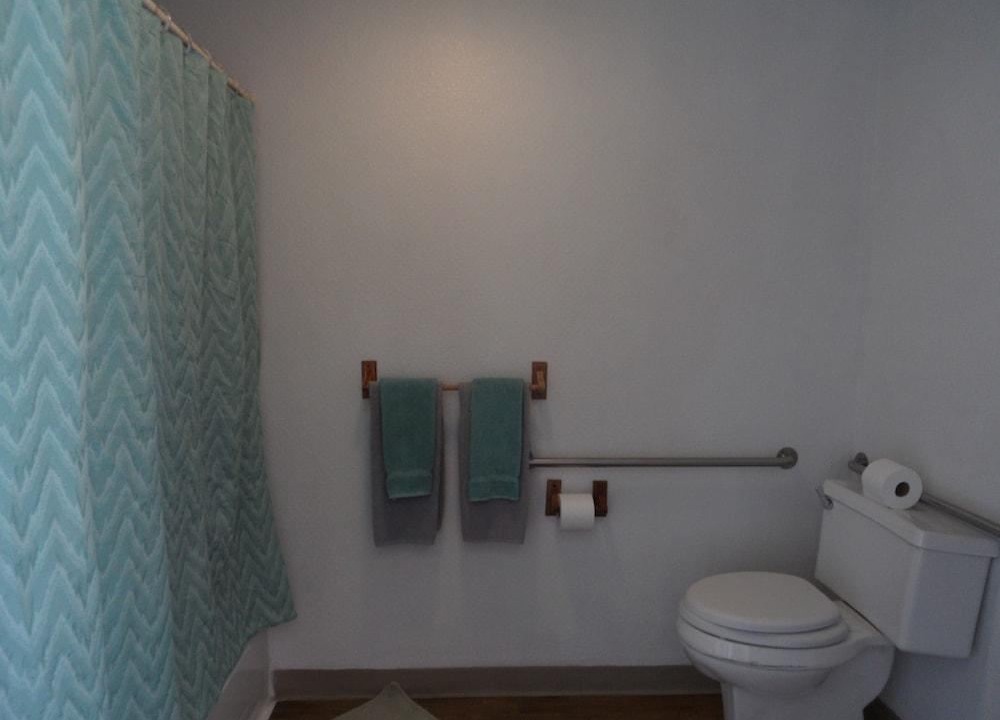 Photo of Bathroom in Brownsville
