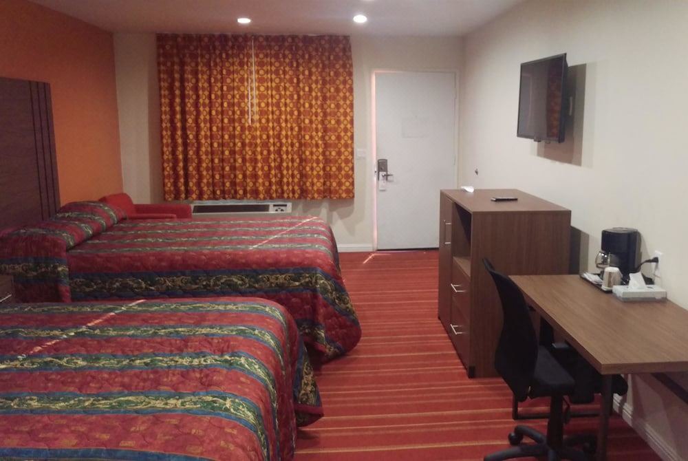 Photo of Bedroom in Hemet
