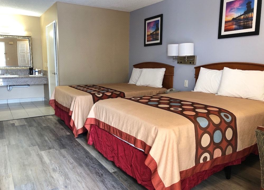 Photo of Bedroom in Orange