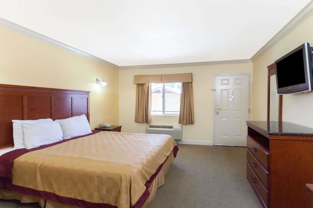 Photo of Bedroom in Brea