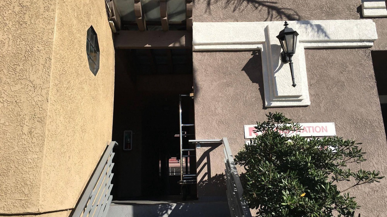 Photo of Buildings in East Manhattan Beach