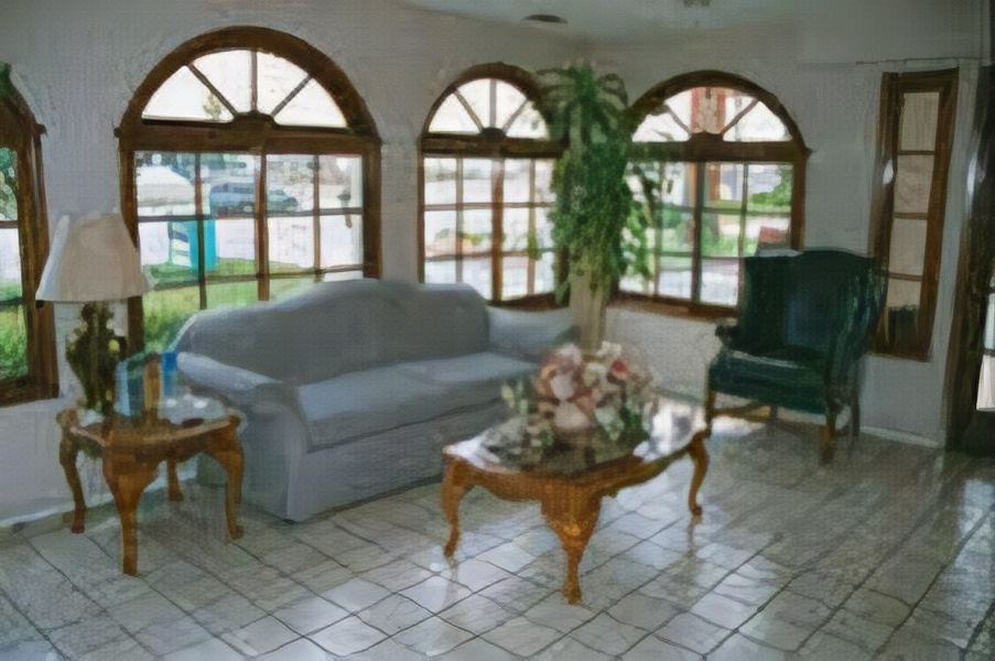 Photo of Livingroom in Downtown