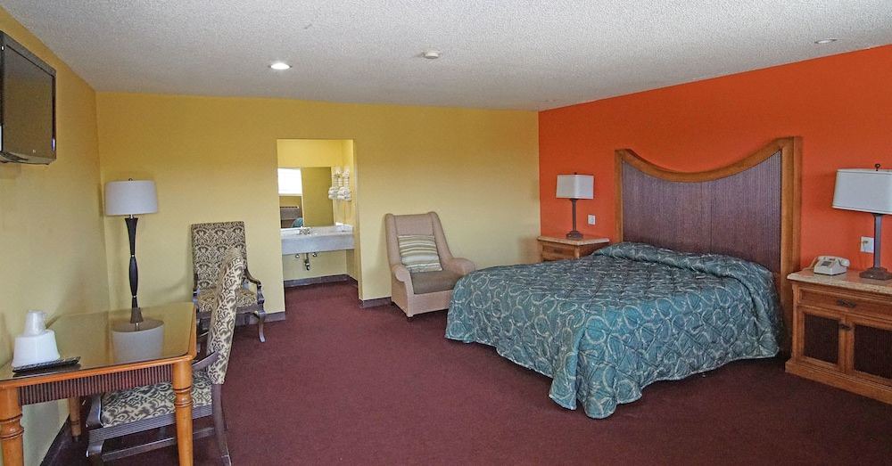 Photo of Bedroom in West Athens