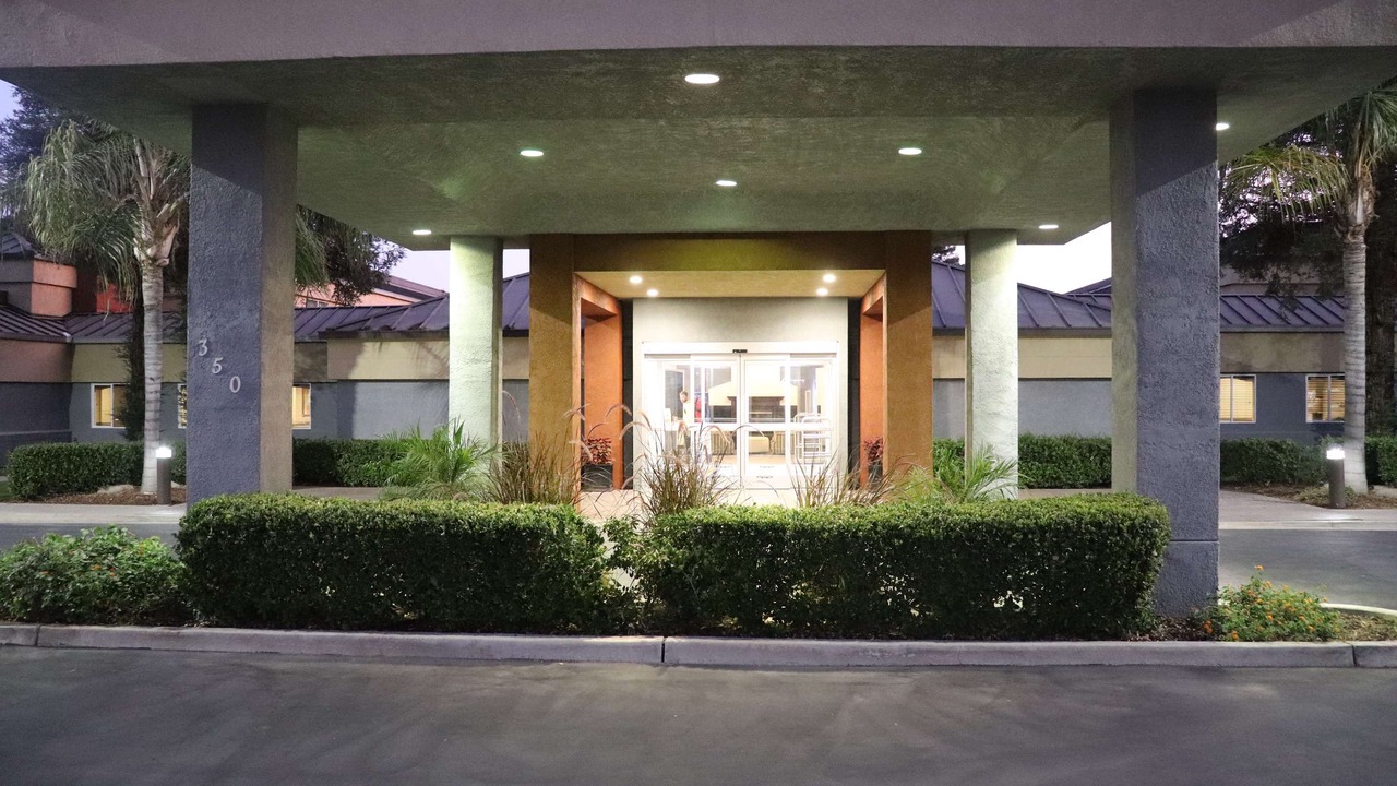 Photo of Buildings in Porterville