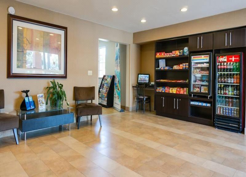 Photo of Livingroom in Midway District