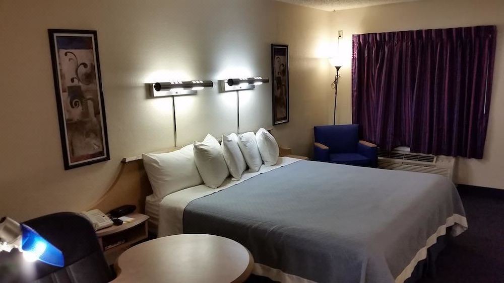 Photo of Bedroom in Northwest Anaheim